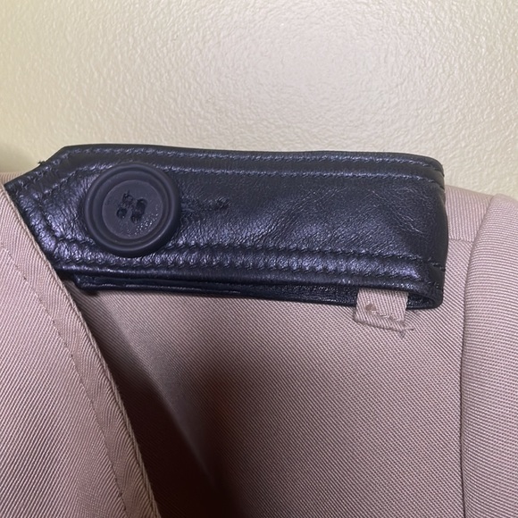 Danier Vintage Italian Leather Double
Breasted Jacket Size Small - Picture 5 of 13